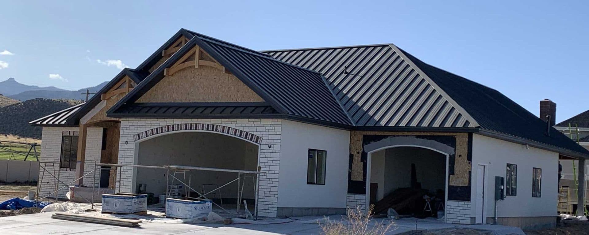 Clean-Cut-Roofing-Siding-Free-hero.jpg