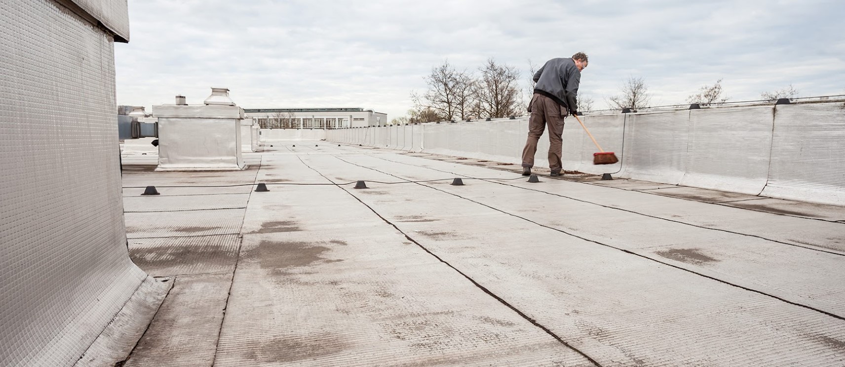 commercial flat roof damage signs in Sanpete County